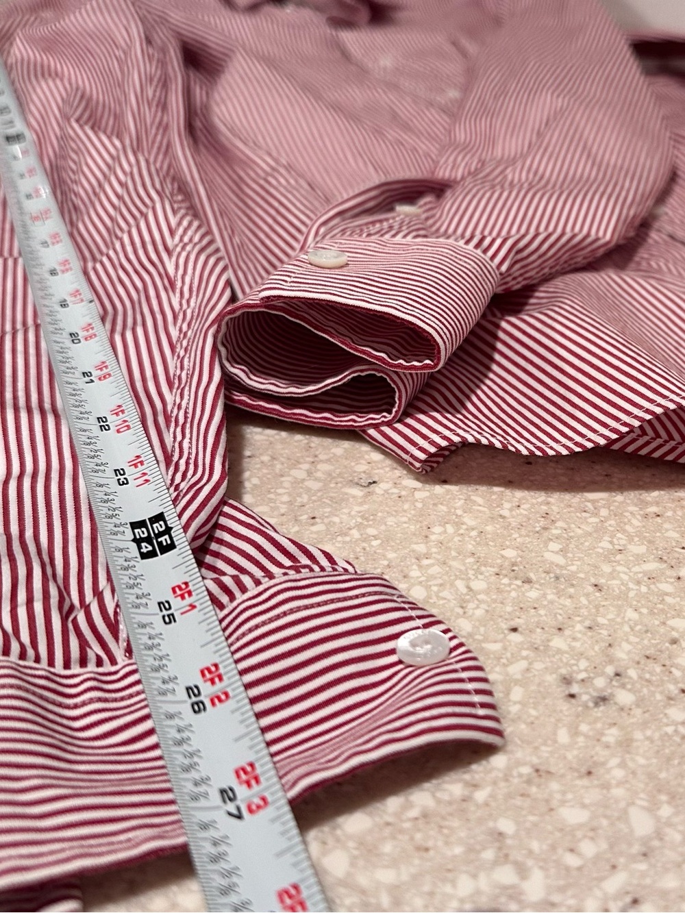 Gucci Red & White Stripe Button Shirt Side Stripe Skinny Fit Size 40 - 15 3/4 - Picture 15 of 16